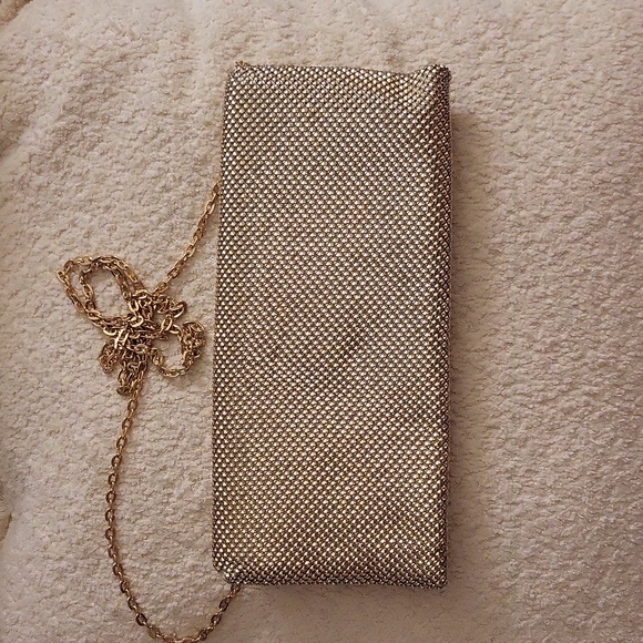 Beautiful clutch - Picture 5 of 5